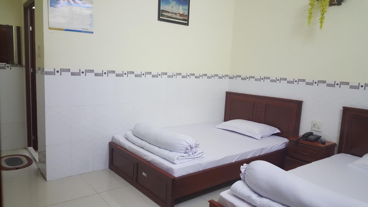 Huynh Nhu Hotel Ca Mau Exterior photo