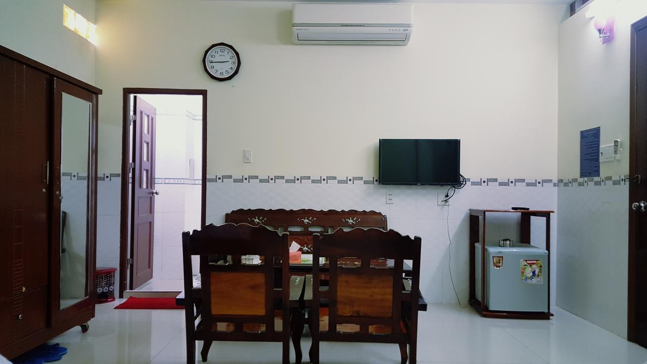 Huynh Nhu Hotel Ca Mau Exterior photo